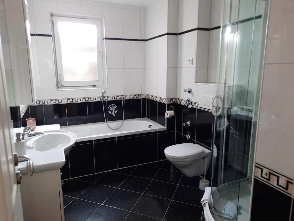Aurora Apartments باد هومبرغ فور دير هوه المظهر الخارجي الصورة